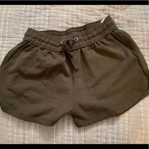 Olive green hm pull on shorts